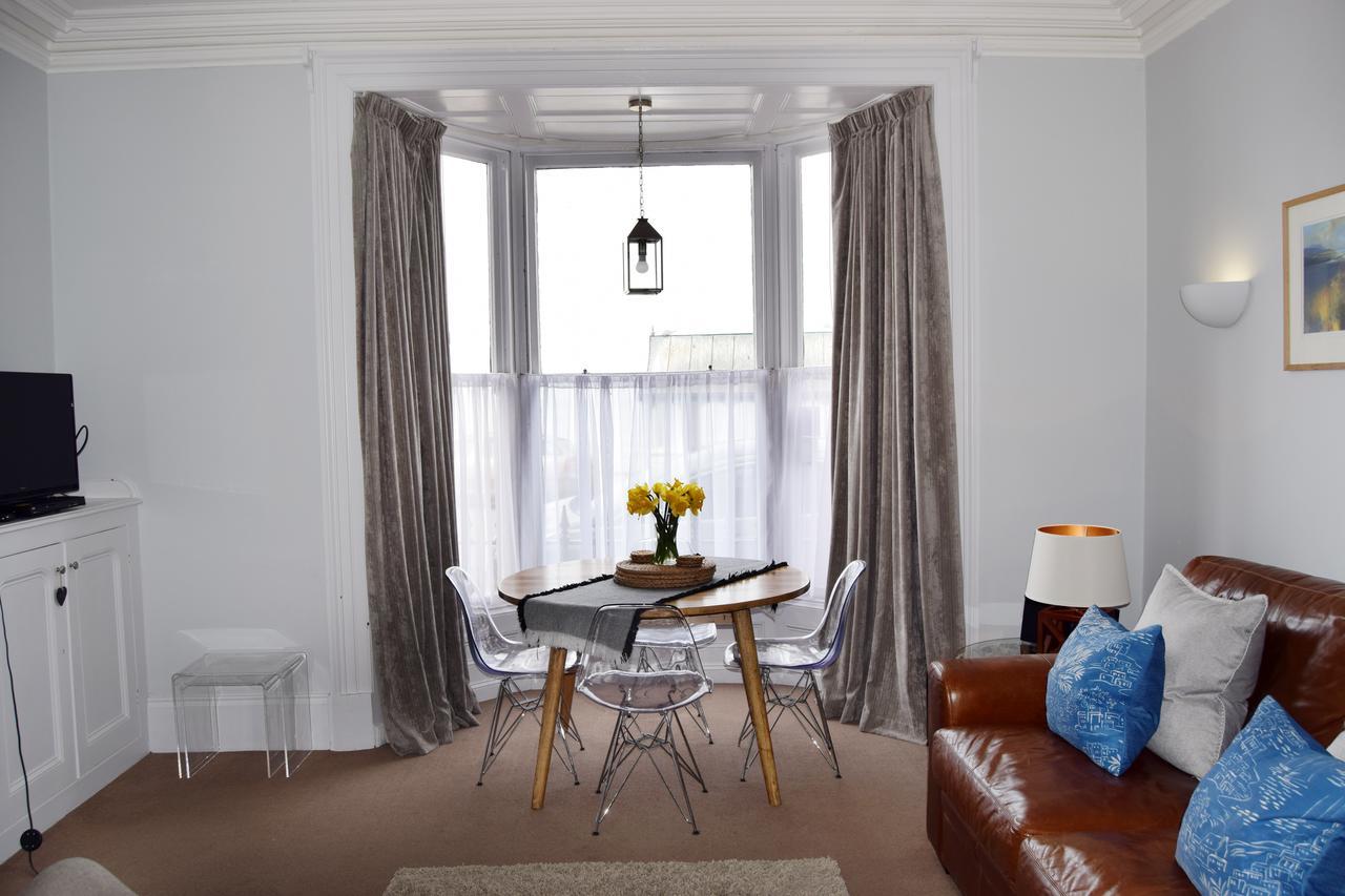 Awel Mor Holiday Apartment 애버리스트위스 외부 사진